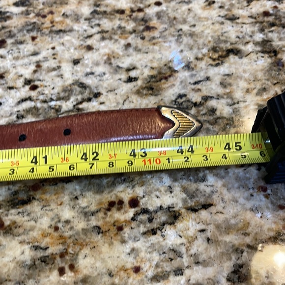 Fossil Fine Leather adjustable Belt 44” long 1 1/4” wide - Picture 12 of 12